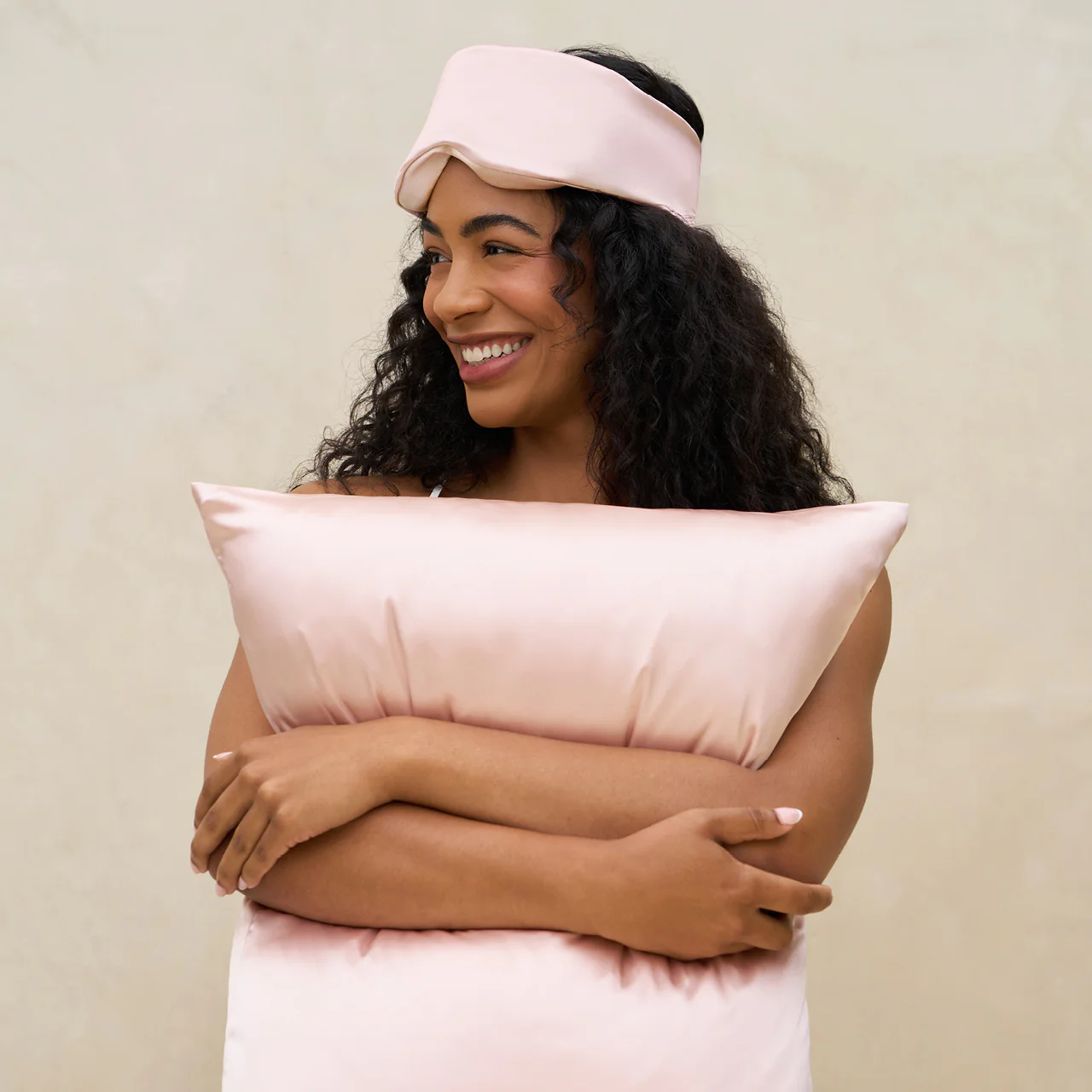 Blush Contour Pillow Eye Mask - Image 4