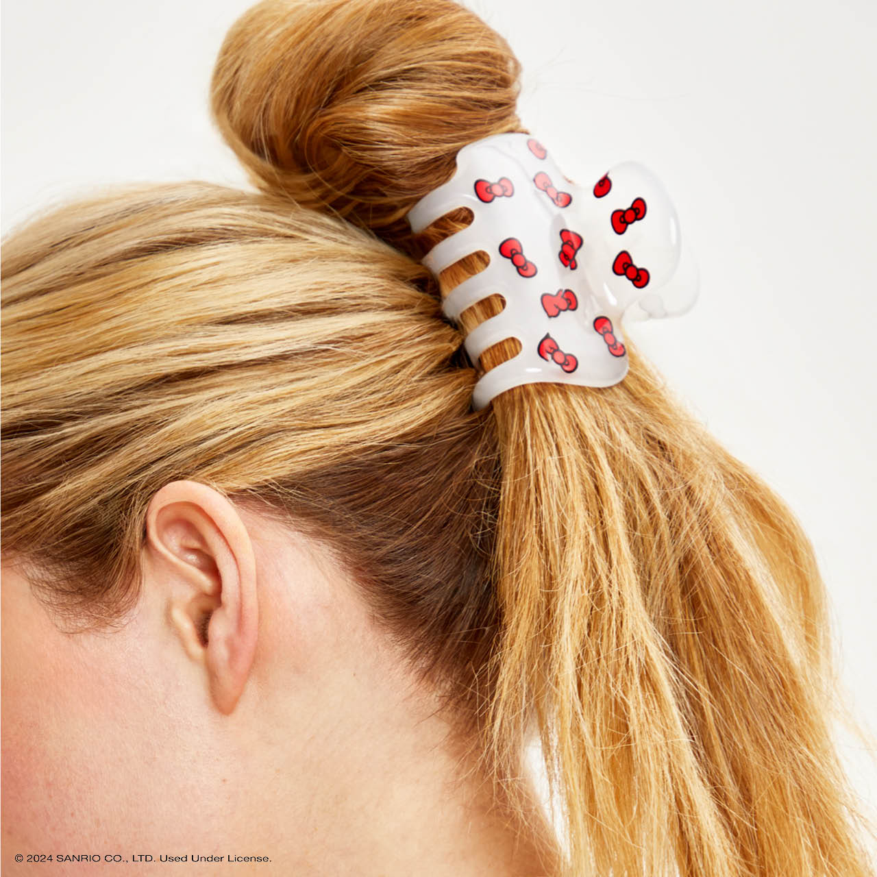 Hello Kitty x Kitsch Recycled Plastic Claw Clip  - Kitty Bows - Image 2