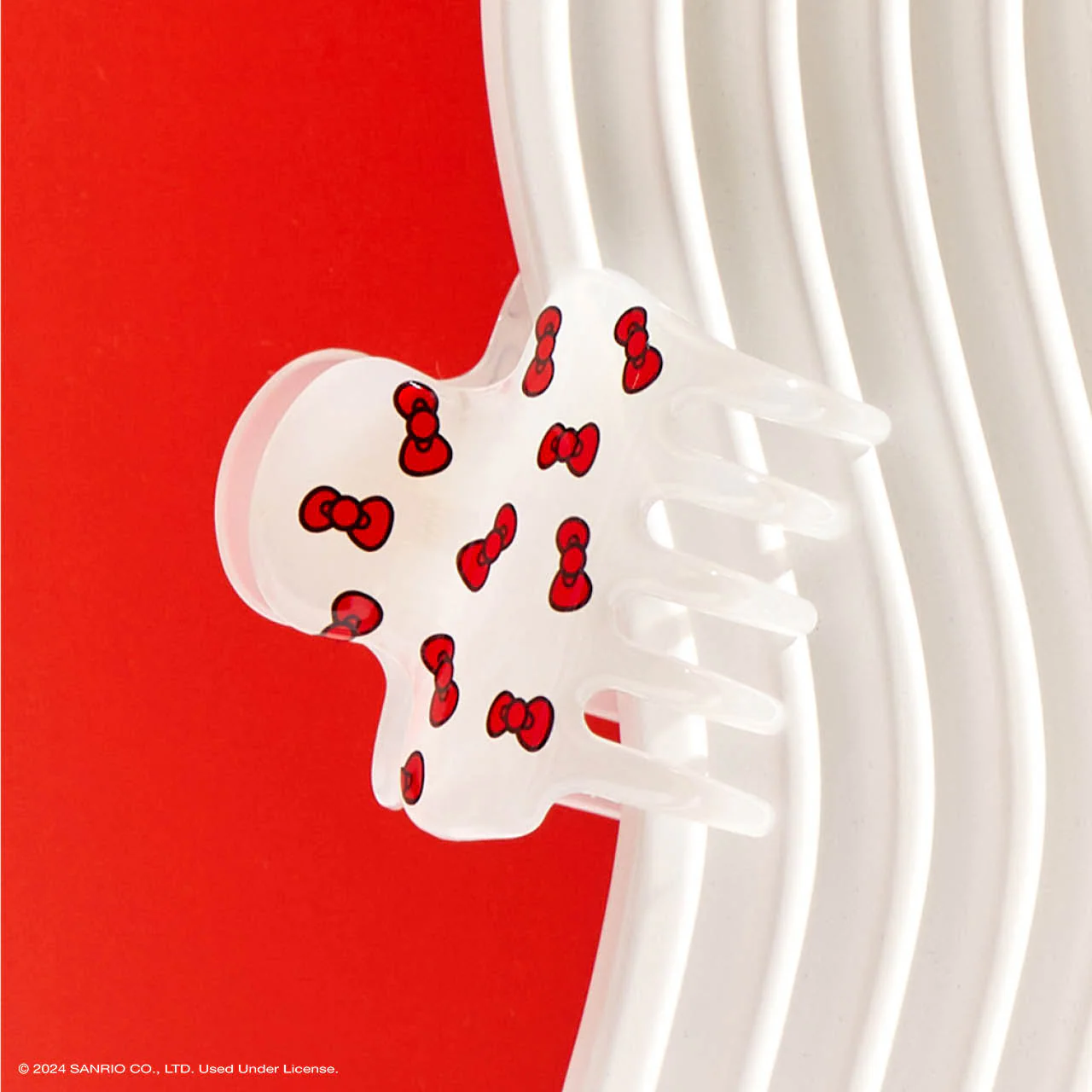 Hello Kitty x Kitsch Recycled Plastic Claw Clip  - Kitty Bows - Image 3