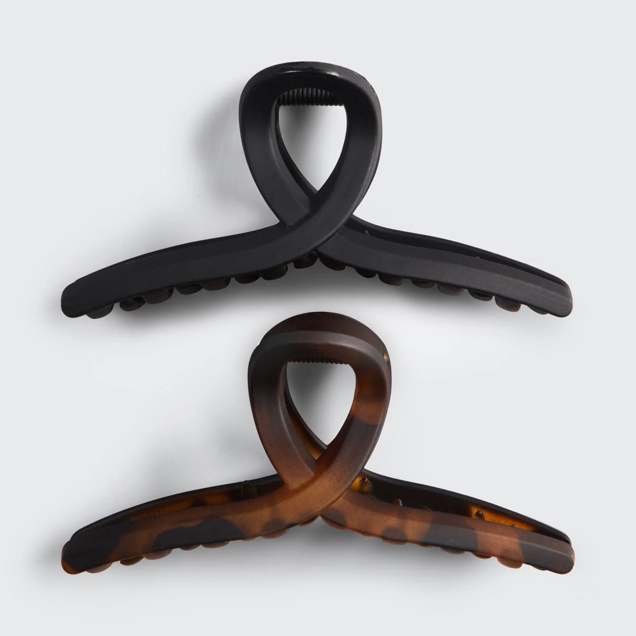 Black & Tort Loop Claw Clips 2pc Set - Large - Image 3