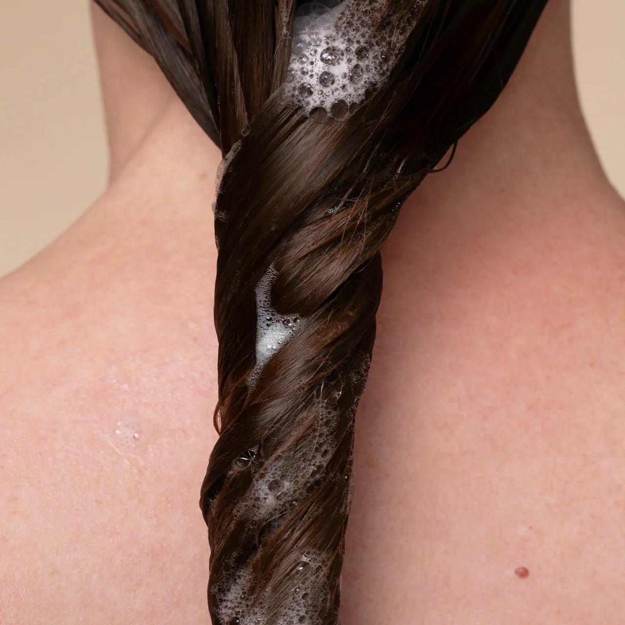 Rosemary & Biotin Volumizing Shampoo - Image 4