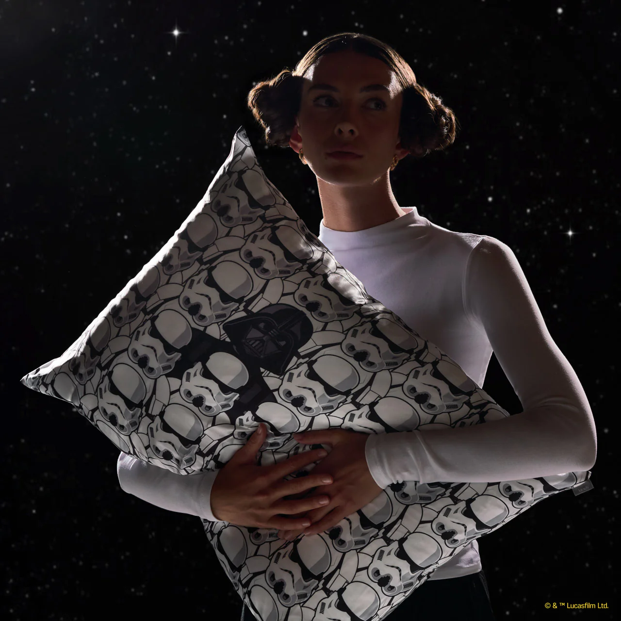 Star Wars™ & Kitsch Satin Pillowcase in Darth Vader & Stormtroopers - Image 3