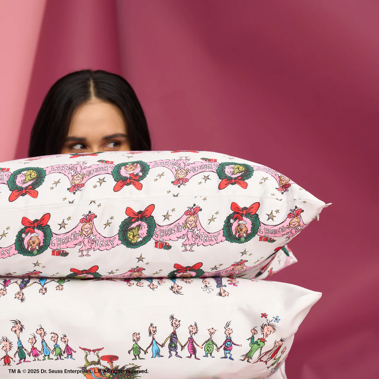 The Grinch x Kitsch Satin Pillowcase in Whoville - King - Image 2